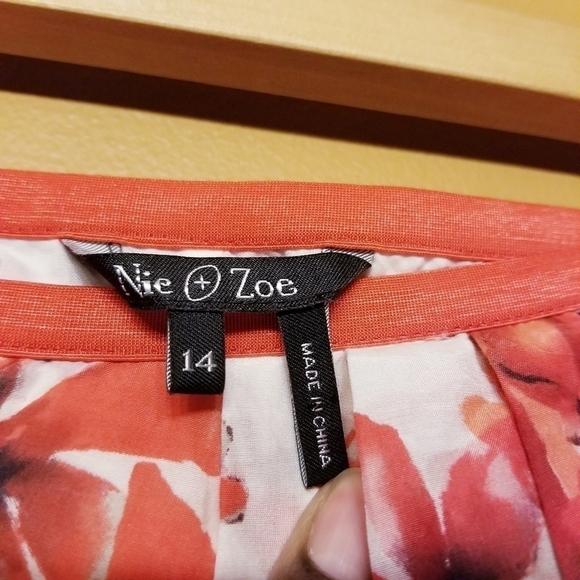 Nic & Zoe | Floral Silk Blend A-Line Knee Length Faux Wrap Skirt (Size 14) - Picture 2 of 9